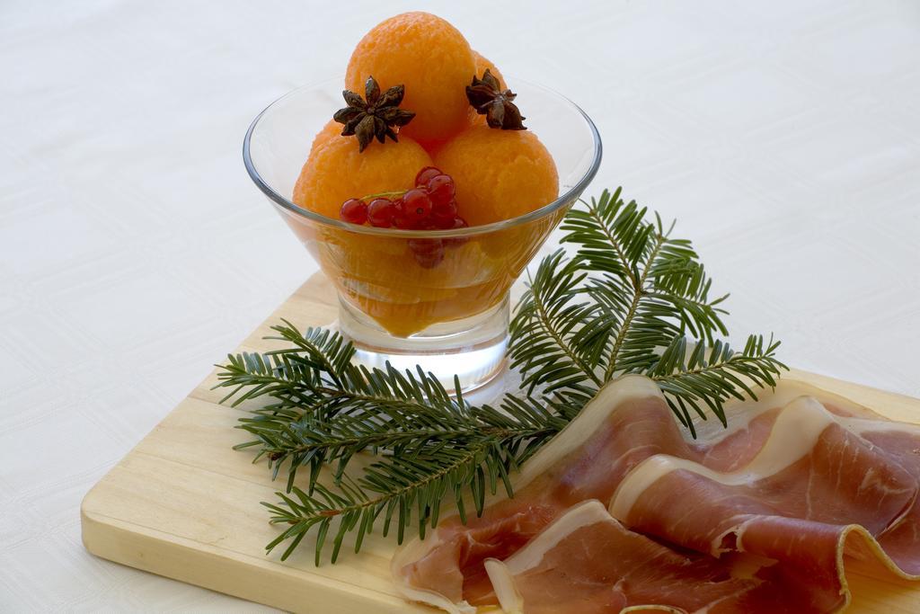 Logis Hotel Clair Matin 르샹봉쉬르리뇽 외부 사진
